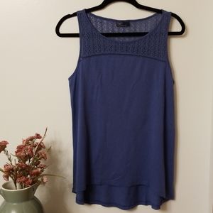 GAP blue knit and lace flowy tank